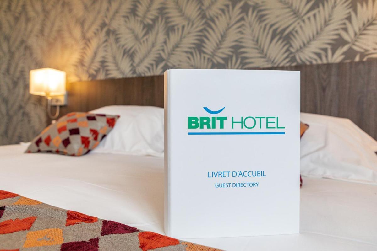 Brit Hotel Ploermel - Hotel De L'Hippodrome Ngoại thất bức ảnh